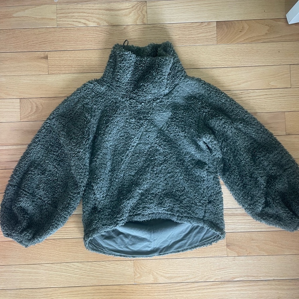 Lulu Lemon Green Fleece Pullover